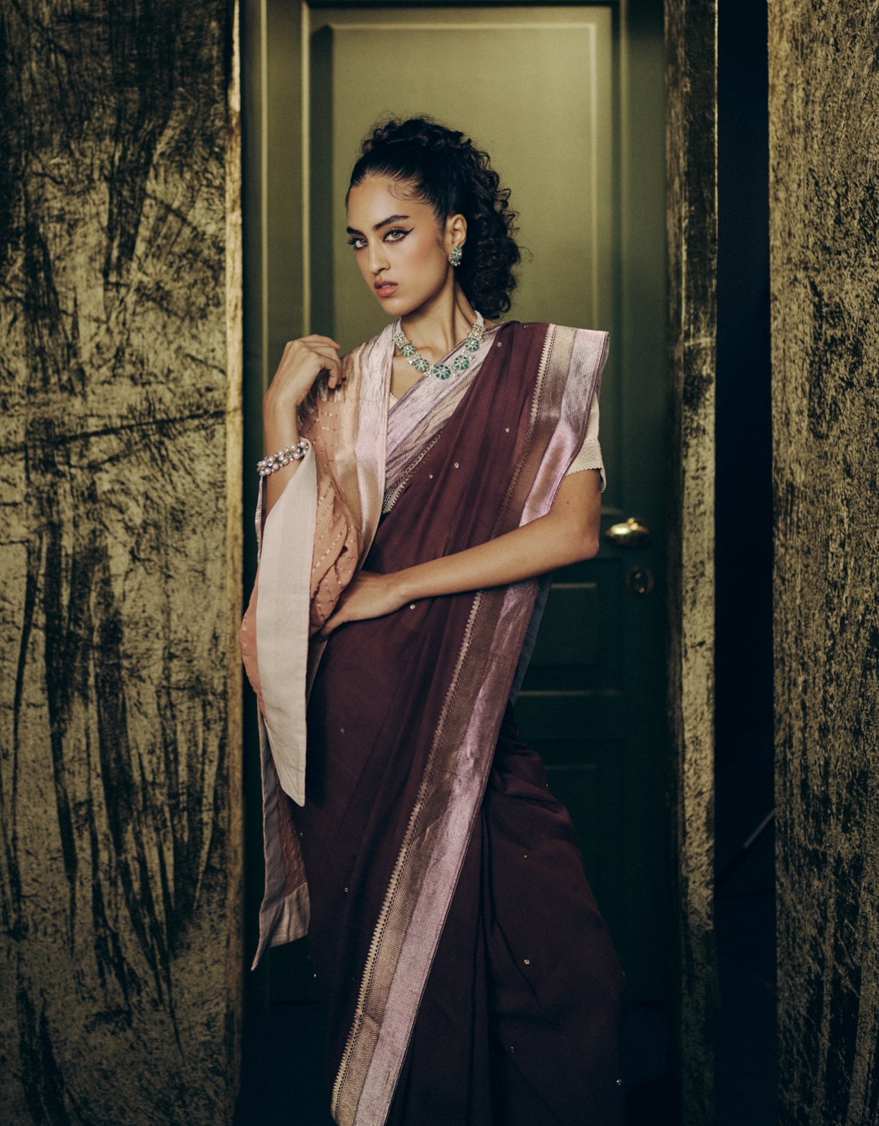 Vaidehi Saree Set in Coffee